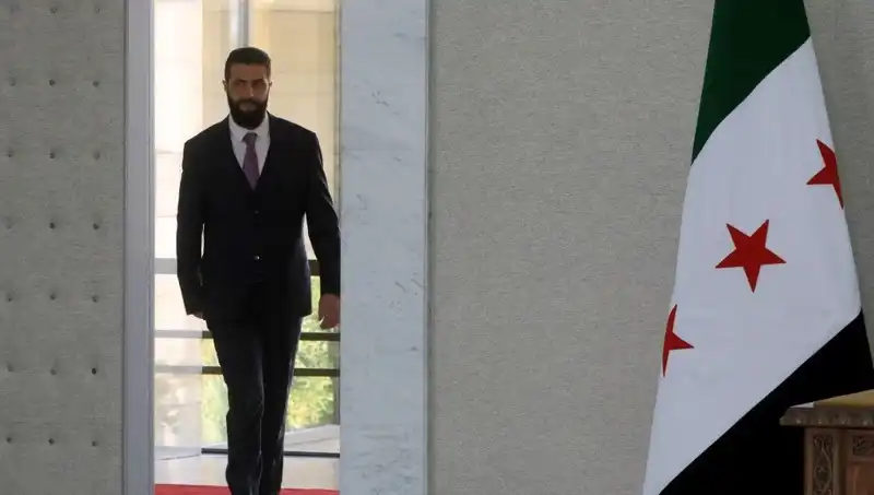 Paris'te Gerçekleşen Şara-Macron Zirvesi’nden Suriye İçin Tarihi Karar