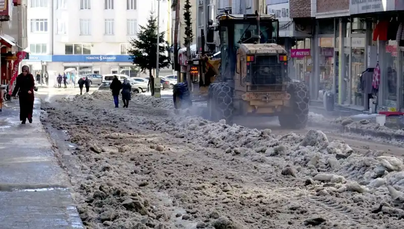 Sarıkamış’ta Kış Hazırlıkları: Kar ve Buzlarla Mücadele Başladı