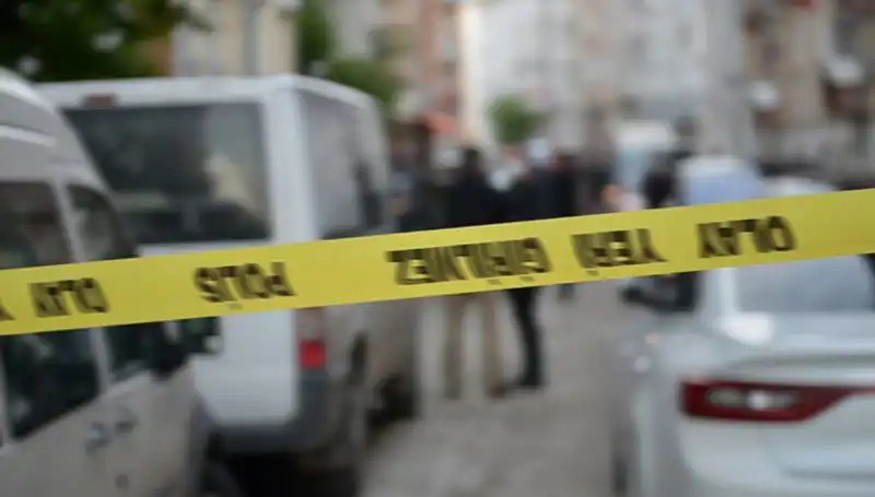 İstanbul'da Gizemli Ölüm: Başından Vurulmuş Genç ve Arkadaşına Bıraktığı Not