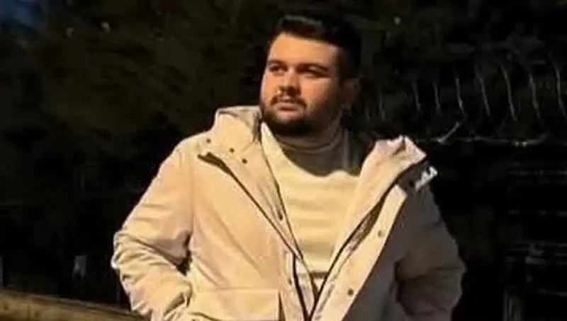 Kız Arkadaşını Rahatsız Eden Genç, Kalbine Aldığı Kurşunla Hayatını Kaybetti