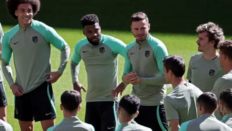 Türk Futboluna Gelen Yıldız: Chelsea ve Sevilla'nın Eski Oyuncusu Türkiye'de!