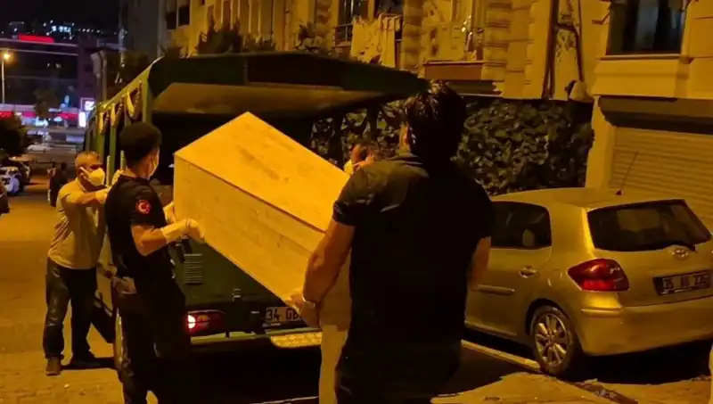 Esenyurt’ta Gizemli Ölümler: Kadın Cesedi İle İlgili Detaylar Ortaya Çıktı