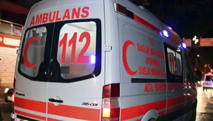 Afyonkarahisar'da Feci Kaza: 1 Ölü, 3 Yaralı, Araç Devrildi!