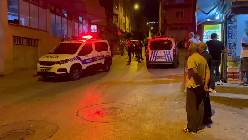 İstanbul’da Firari Hükümlüyü Yakalamak İsteyen Polisi Yaraladılar