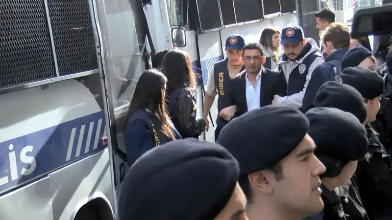 Flash Haber TV’nin El Konulmasının Ardından Payfix Operasyonunda 29 Şüpheli Adliyeye Sevk Edildi