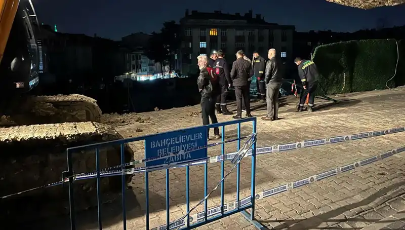 İstanbul'da İnşaat Çalışmasında Yol Çökmesi: Facianın Eşiğindeyiz!