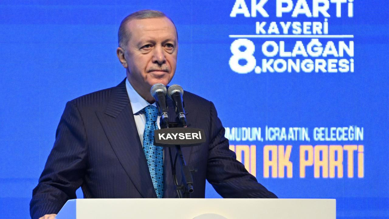 Cumhurbaşkanı Erdoğan, YPG'ye yönelik operasyon sinyali verdi