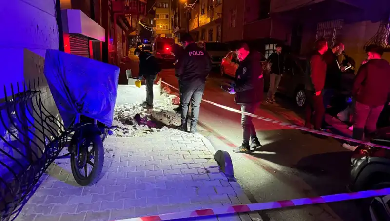 Küçükçekmece’de Plakasız Motosikletle Saldırı: Olayın Ardındaki Gizem