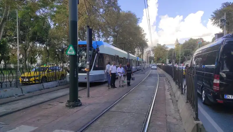 Beyoğlu’nda Tramvay Yaya Çarptı: Olayın Ayrıntıları ve Güvenlik Önlemleri
