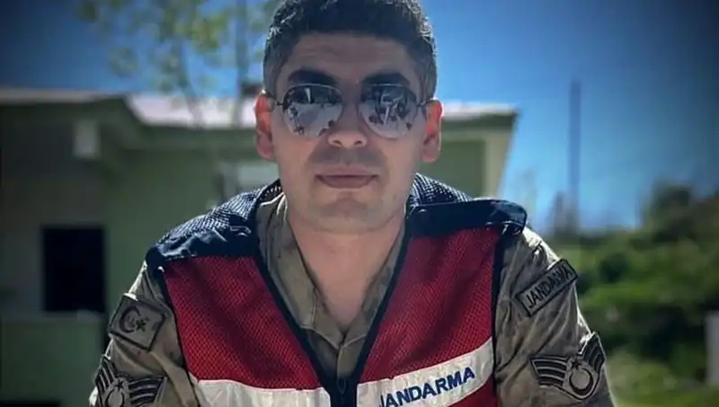 Kadir Astsubay’ın Halı Saha Maçında Sona Ermeyen Hayatı: Acı Kaybın Ardındaki Gerçekler