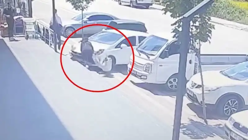 Yalova’da Feci Kaza: Lise Öğrencisi Araç Altında Kalarak Hayatını Kaybetti