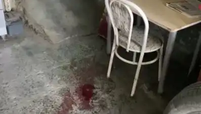 Sandalyeden Düşen Adamın Başına Gelenler Duygusal Anlar Yaşattı