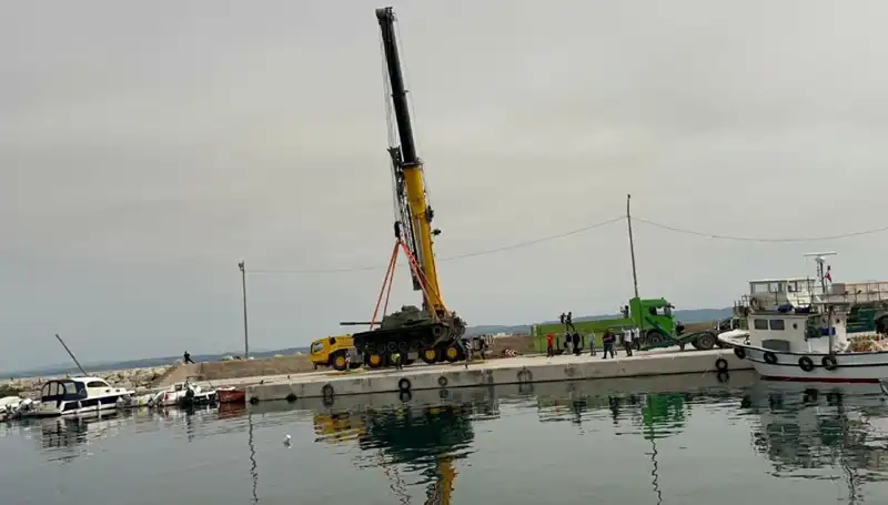 Saros Körfezi'nde Dalgalarla Dans Eden Yenilik: Tank Batırma Projesi