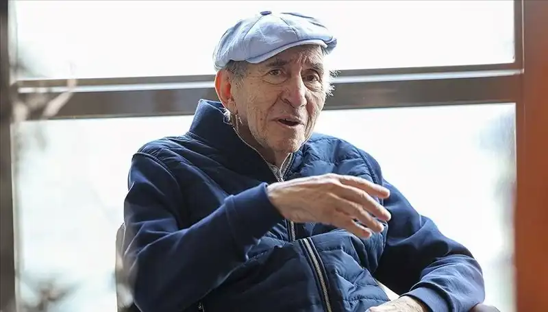 Altan Öymen'in Sağlık Durumu: Yoğun Bakımda Entübe Edildi