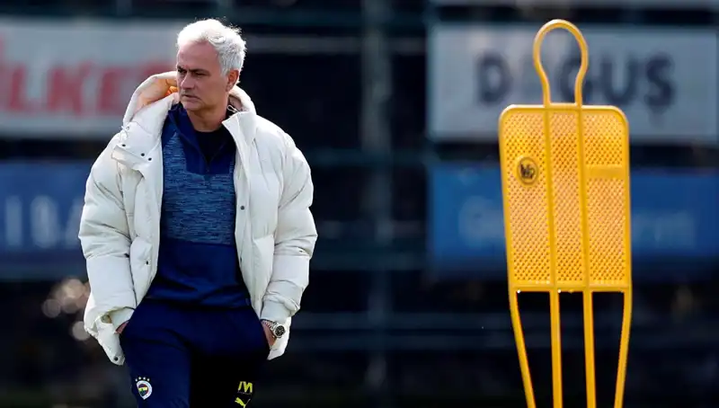 Mourinho'nun Bir Numarası: Fark Yaratacak Stratejiler ve Beklentiler