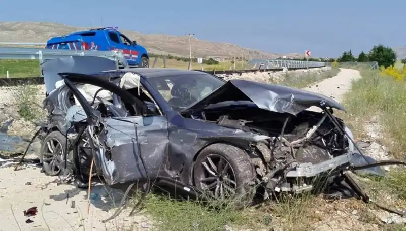 Sivas'ta Korkutan İki Trafik Kazası: Yaralı Sayısı 9’a Yükseldi