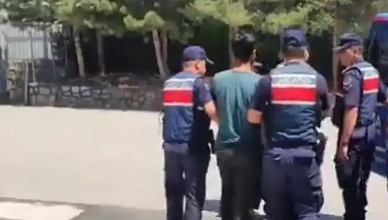 14 İlde DAEŞ Operasyonu: Güvenlik Güçlerinden 26 Gözaltı