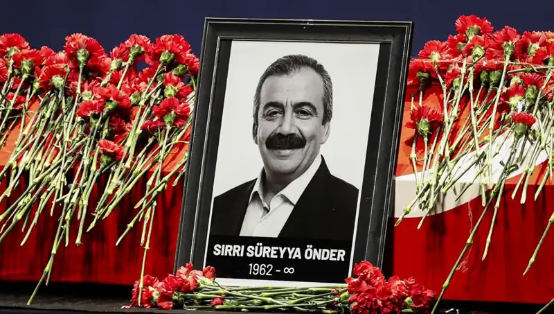 Meclis'te Sırrı Süreyya Önder Anmasının Ardından Tartışmalar Büyüyor