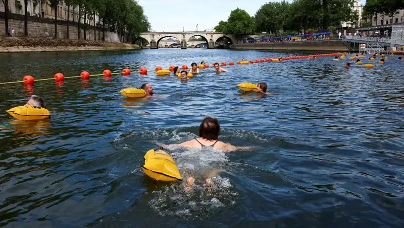 Seine Nehri’nde Tarihi Değişim: Halk Artık Su Kenarında Serinleyebilecek