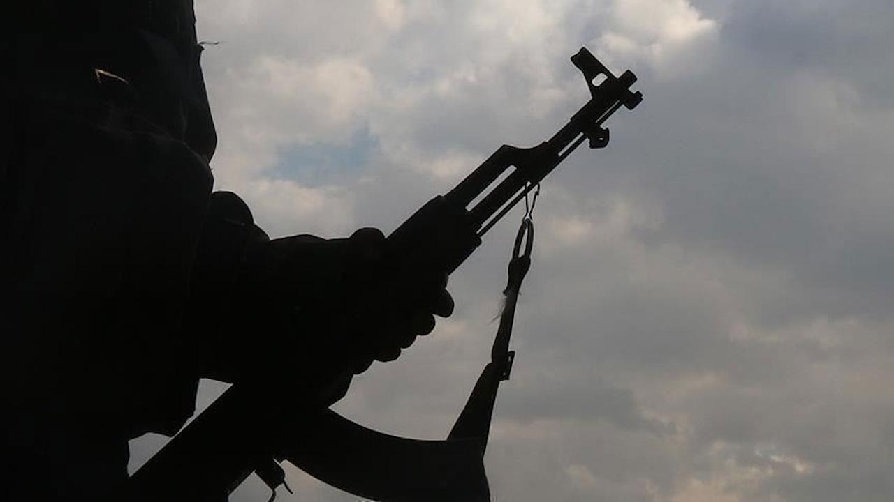 "PKK'lı Terörist Teslim Oldu: Güvenlik Güçlerine Önemli Bir Bilgi Aktardı"