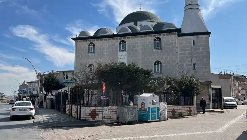 Cami Tuvaletinde Gizemli Bir Cinayet: Olayın Perde Arkası Ne?