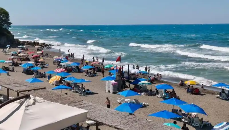 Akçakoca'da Deniz Yasağı: Nedenleri ve Sonuçları Tüm Detaylarıyla Açıklıyoruz