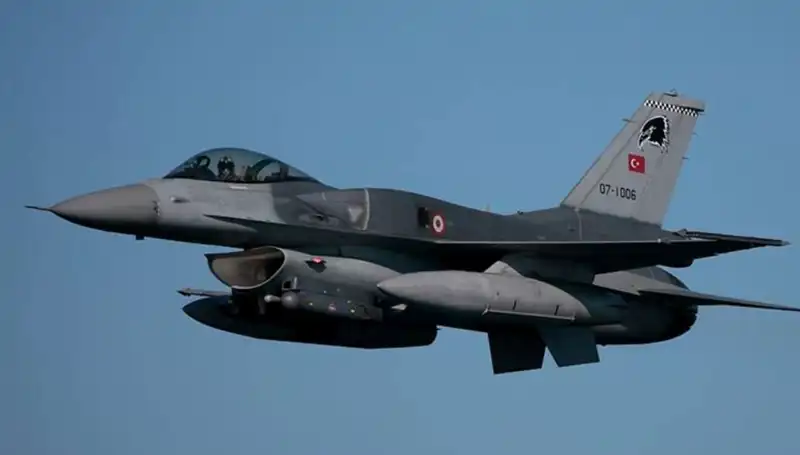 Türkiye, İsrail'in Savunmasında Jetleriyle Mi Yer Alıyor? DMM'den Açıklama Geldi
