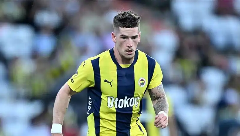 Ryan Kent, Yeni Takımıyla Futbola Veda mı Ediyor?