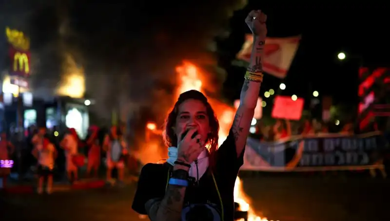 İsrail'de Binlerce Kişi Sokaklara Döküldü: Gazze Savaşına Karşı Büyük İsyan