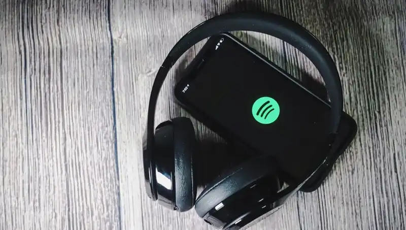 Yapay Zeka Tehlikesi: Spotify, Ölü Sanatçılardan Şarkılar Yayınlıyormuş!