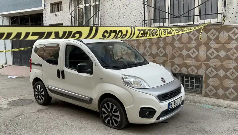 Bursa’da Silahlı Saldırı: Bir Kişi Yaralandı, Olay Yeri Karıştı!