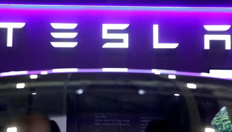Tesla'nın Sürücüsüz Taksi Deneyimi: Robotaxi İfşa Oldu!