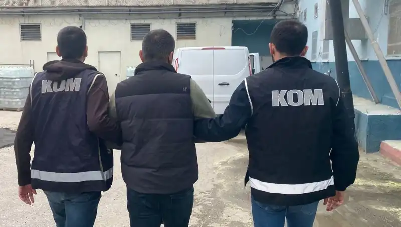 Kastamonu Polisi, Aranan Hükümlüyü Saniyeler İçinde Yakalamayı Başardı!