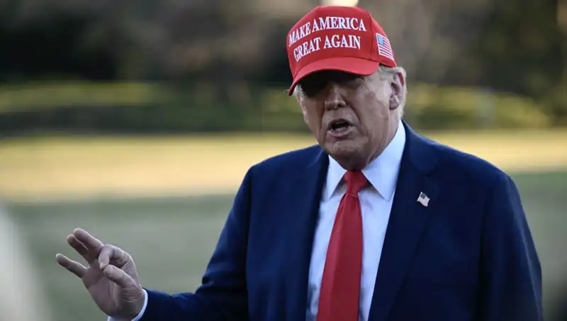 Trump'ın Kendine Yönelik Övgü Dolu Açıklaması: Ukrayna ve Savaşın Ayrıntıları