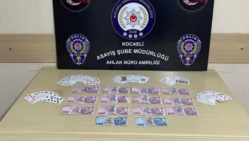 Kocaeli'de Kumar Baskınları: Kahvehanelerdeki Şok Gelişme!