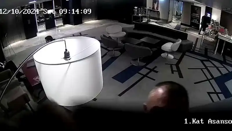İstanbul'da Yolsuzluk Soruşturmasında Kameraların Bantlanması Neden Rutin Hale Geldi?