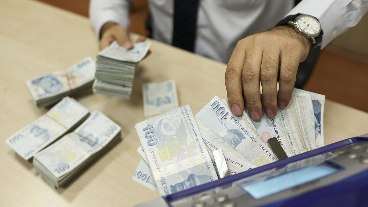 Zam Farkları ve Ek Ödemeler Çalışanların Hesaplarına Yatırıldı
