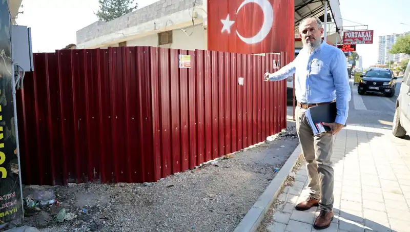 Tapulu Arazim: Sokak Girişini Kapatan Tuhaf Protesto Olayı