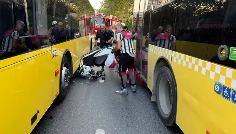 Motosiklet, İETT Otobüslerinin Arasında Kalmış ve Sonrası Şok Edici Gelişmeler!