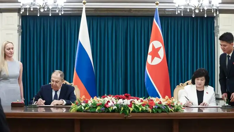 Rusya ve Kuzey Kore: Lavrov’un Kritik Görüşmesi Ne Anlama Geliyor?