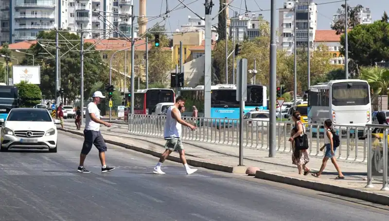 Trafikte Hayati Tehlike: Bilinçsizlik Neden İkinci Sıraya Yerleşti?