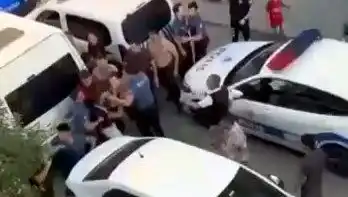 Sosyal Medya Kavgaları Sokakta Can Aldı: 4 Yaralı, 2'si Polis