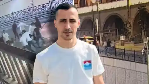 Taksim Meydanı'nda Kanlı Saldırı: Altı Kişi Bir Adamı Döverek Öldürdü!