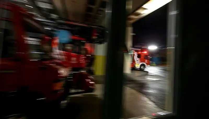 Konya'da İş Yeri Yangını: Dumandan Etkilenen 4 Kişi Hastaneye Kaldırıldı