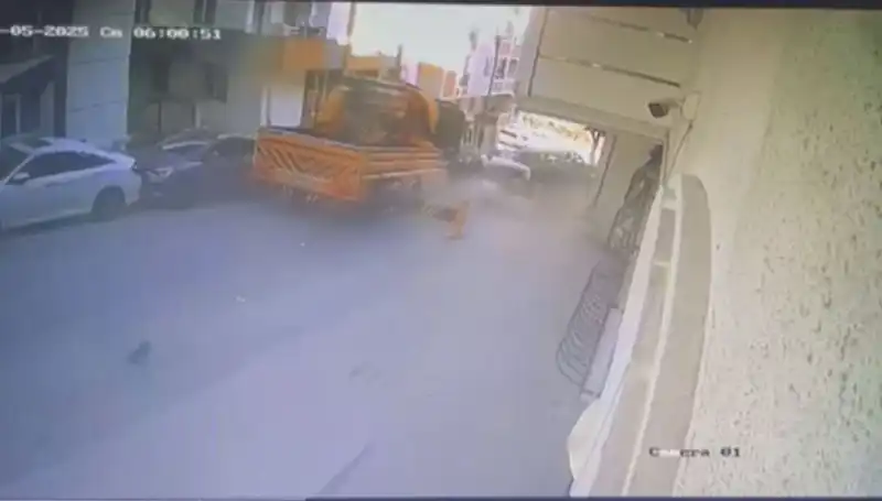 Kontrolden Çıkan Vinç, 23 Araca Çarparak Durduruldu: Olayın Ardındaki Gerçekler