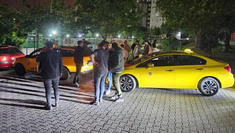 Adana'da Korsan Taksi Tartışması: Taksiciye Dayak Olayı!