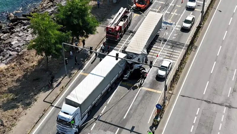 Karadeniz Sahil Yolu'nda Trajik Zincirleme Kaza: TIR Şoförü Hayatını Kaybetti