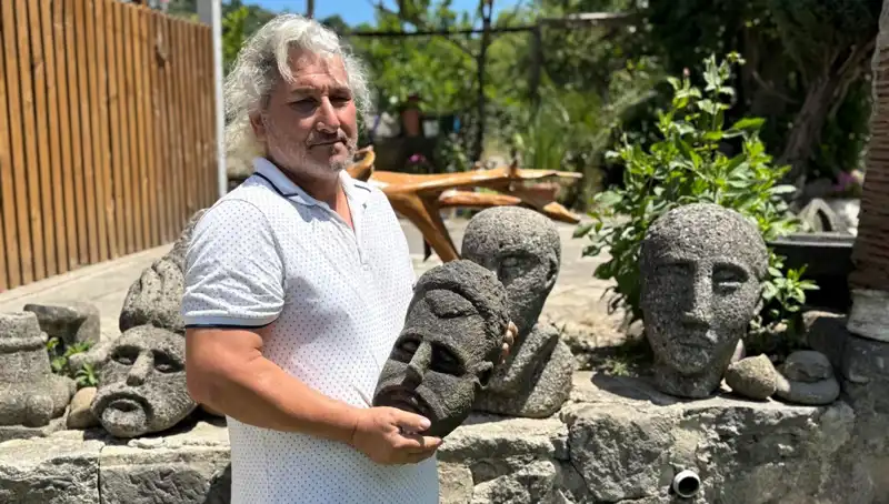 Üç Günde Eşsiz Sanat Eserleri Yaratıyor: Satışa Çıkarmak Yok!