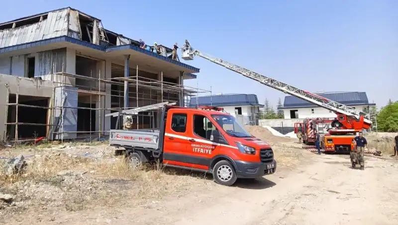 Ankara Gölbaşı’nda Villalar Alanında Yangın Paniği: Soru İşaretleri ve Tedbirler