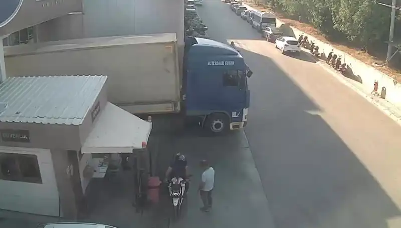 Milyonlarca Liralık Ürünlere El Koyuldu: Nakliye Şebekesine Büyük Operasyon